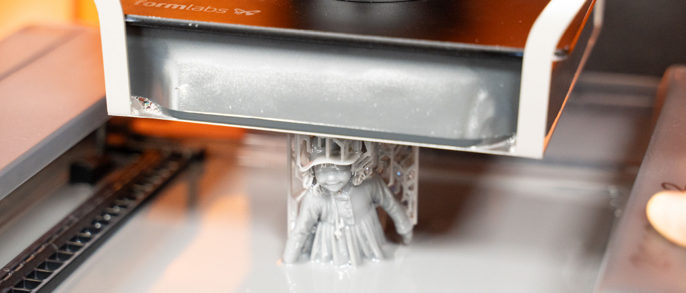 3D プリンターで造形中の様子