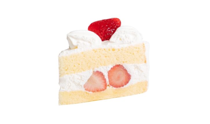 苺のショートケーキ。上にワークキャムで製作した苺の形のゼリーがのっている